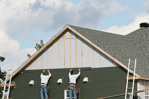 Professional Emergency Siding Repair technician working in Troy, IL